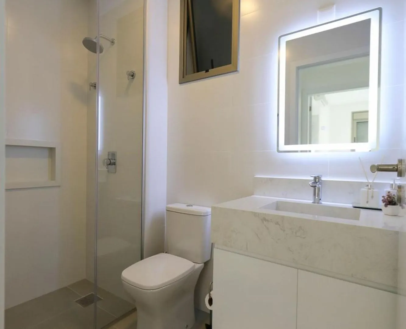 Espaco Muito Confortavel No Coracao Da Ilha Florianopolis Brazil